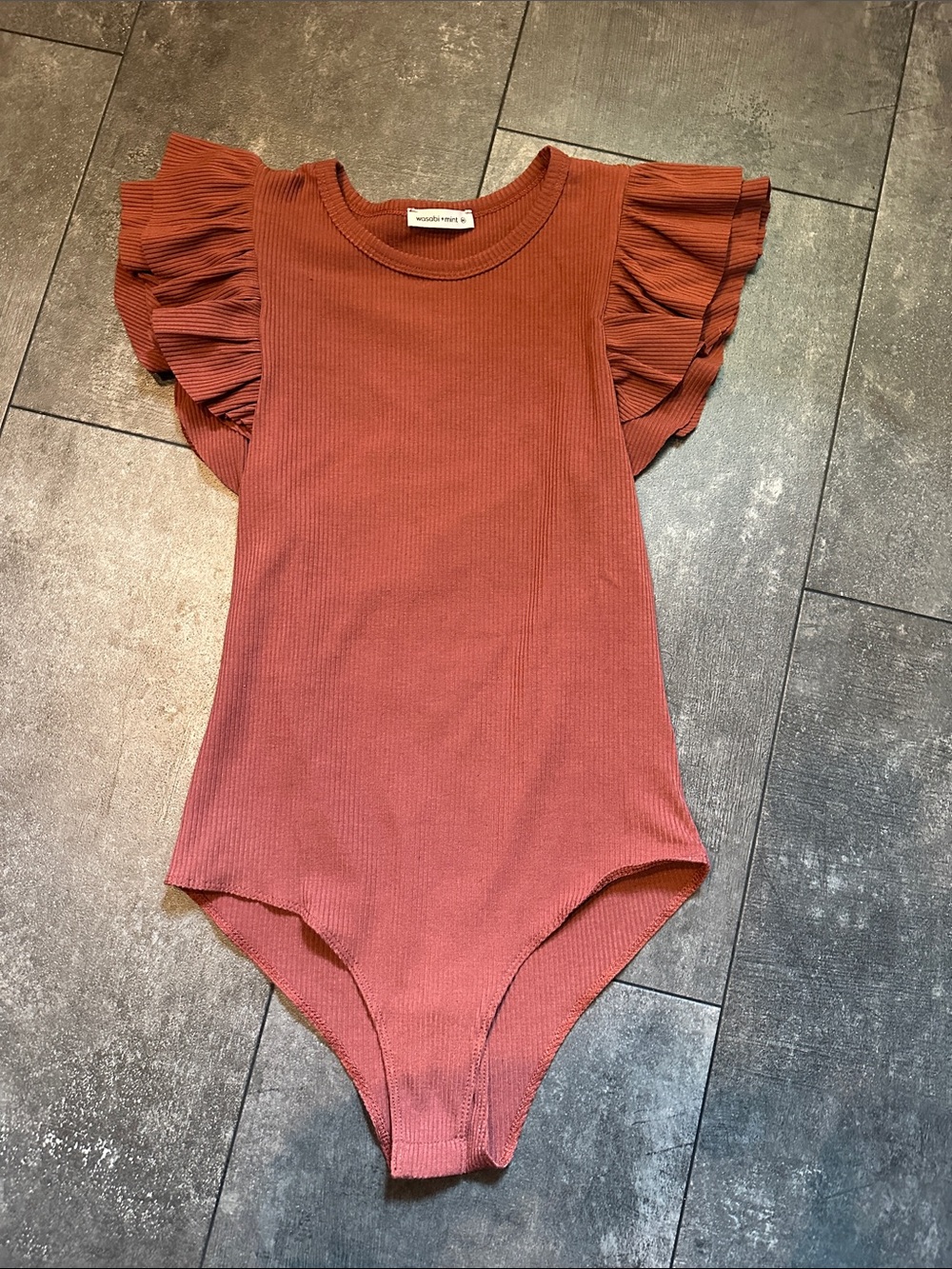 Women’s Ribbed One-Piece with Ruffle Sleeves - Rust
